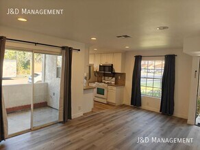 10790 Aderman Ave in San Diego, CA - Building Photo - Building Photo