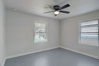 1009 15th Ave N in Texas City, TX - Building Photo - Building Photo