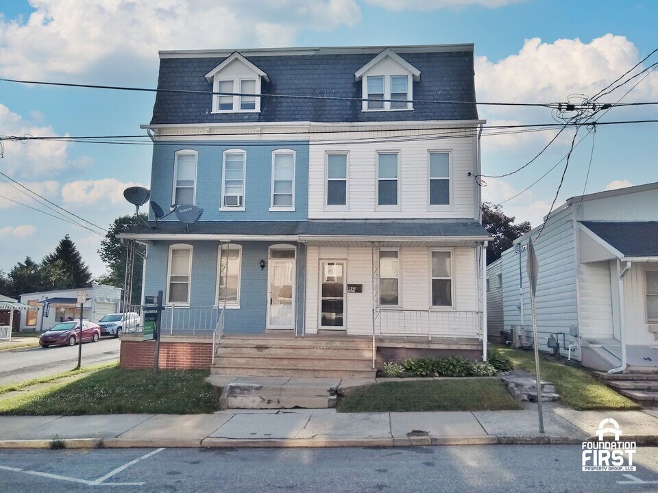 925 N Duke St in York, PA - Building Photo