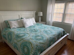 1105 Sandwich Rd in Sagamore, MA - Building Photo - Building Photo