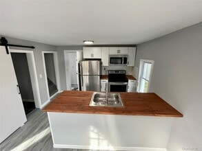 26 S Center St in Millerton, NY - Building Photo - Building Photo