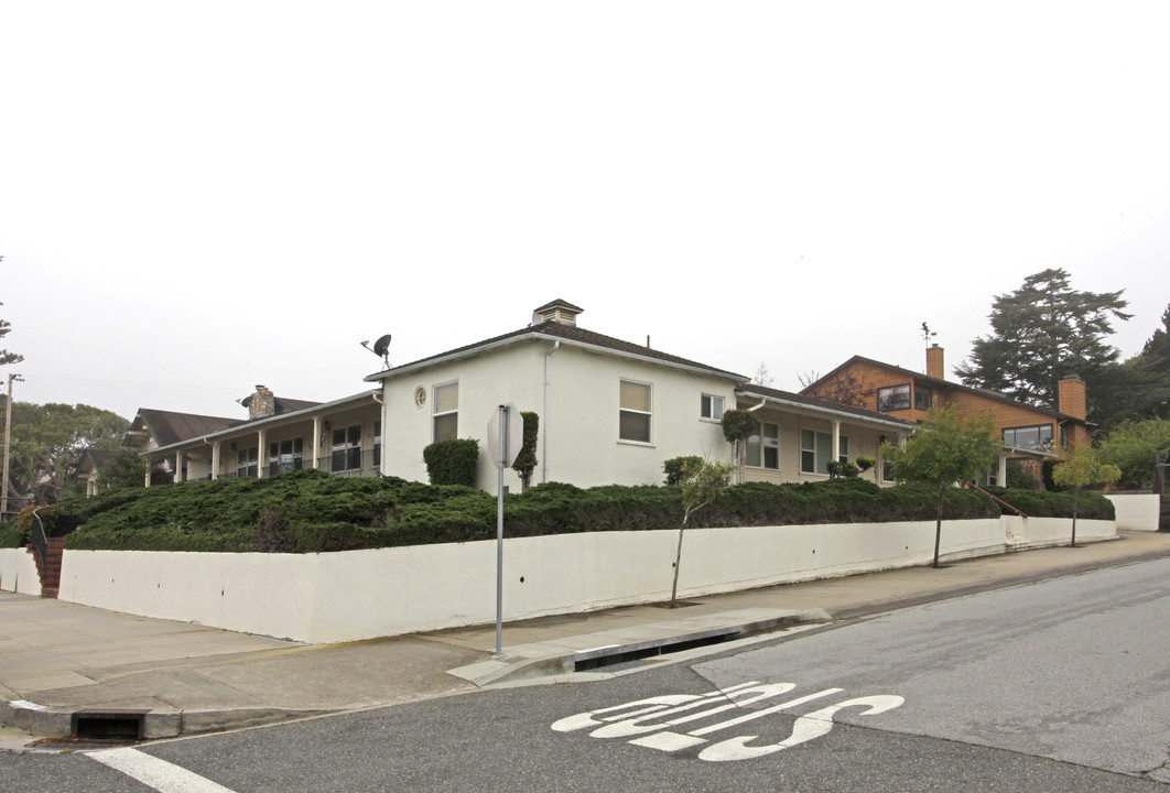 901-907 Roosevelt St in Monterey, CA - Building Photo