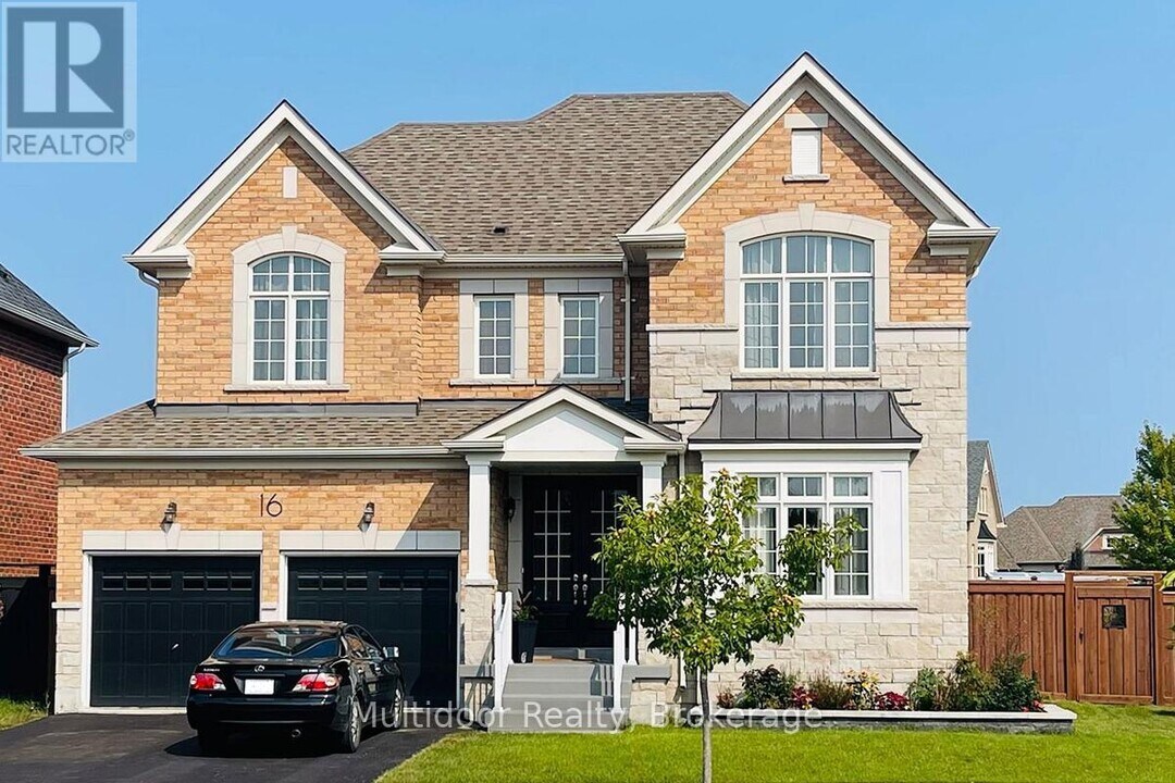 16 Vivian Creek Rd in East Gwillimbury, ON - Building Photo