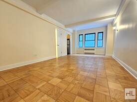 Studio in West Village | 4th Floor, Full-S in New York, NY - Building Photo