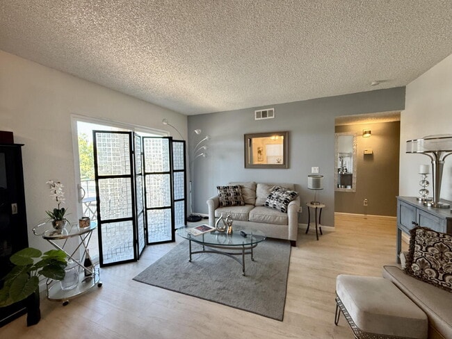 property at 1280 Mohave Dr