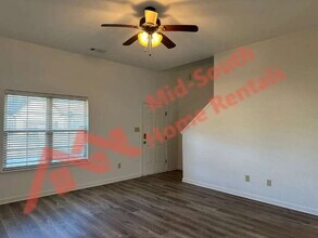 321 Switchgrass Cove in Munford, TN - Building Photo - Building Photo