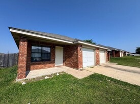 311 Cedar Ridge Dr in Nolanville, TX - Building Photo