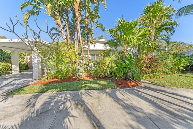 429 Inlet Rd