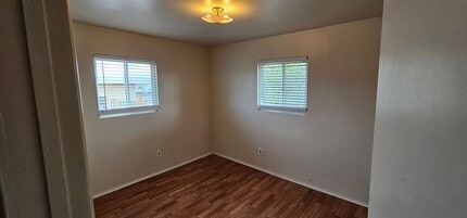 1621 Sims St in Ridgecrest, CA - Building Photo - Building Photo