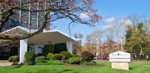 Brith Sholom House Apartments 55+ in Philadelphia, PA - Building Photo