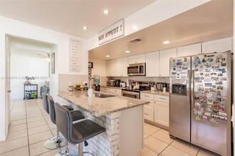 1420 Dandelion Ln in West Palm Beach, FL - Foto de edificio - Building Photo