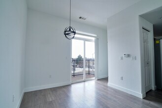 8751 Pearl St, Unit R3 in Thornton, CO - Building Photo - Building Photo