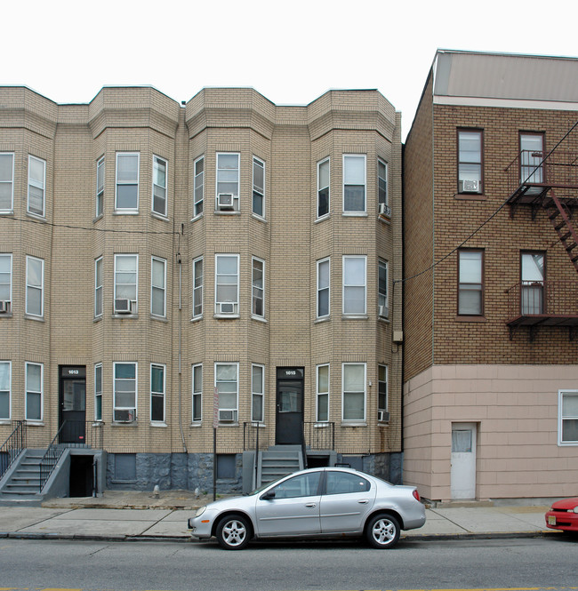 1615 New York Ave in Union City, NJ - Building Photo - Building Photo