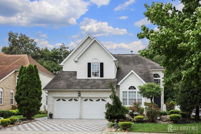 45 Carter Dr in Old Bridge, NJ - Building Photo - Building Photo