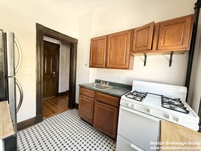 112 Allston St, Unit #3 in Boston, MA - Building Photo - Building Photo