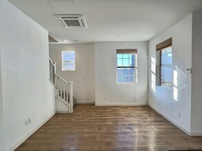 475 Tailoff Ln in Sacramento, CA - Building Photo - Building Photo