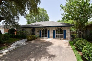 11719 Murr Way in Houston, TX - Building Photo