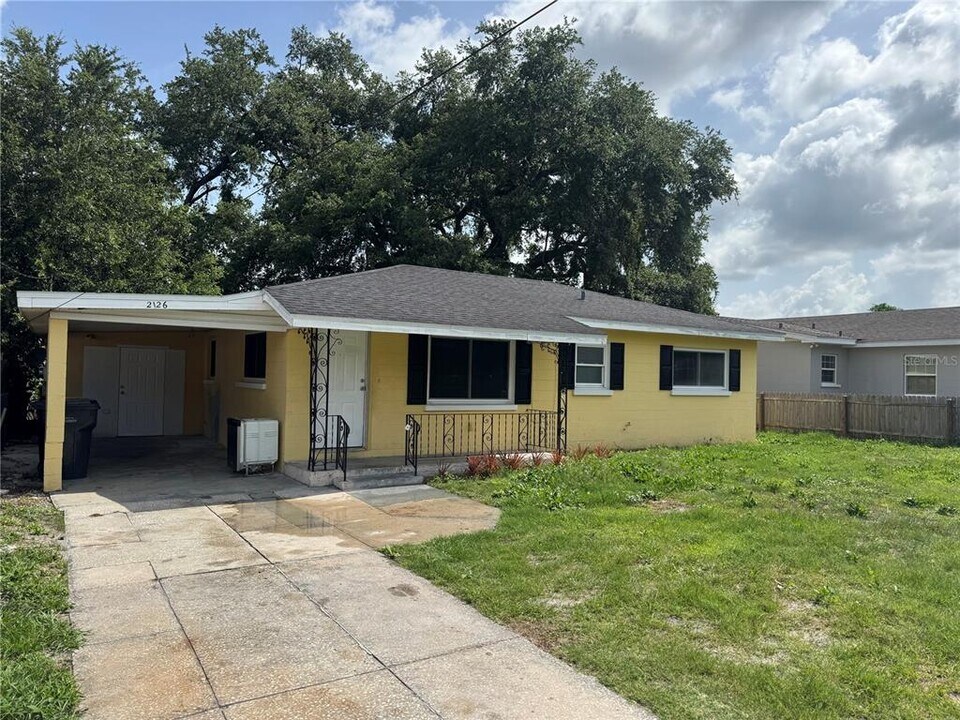 2126 Colonial Ave in Lakeland, FL - Building Photo