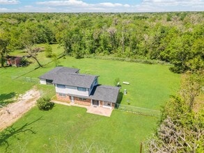 2708 County Rd 686 in Brazoria, TX - Building Photo - Building Photo