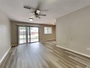 2116 Crockett Dr in Carrollton, TX - Building Photo - Building Photo