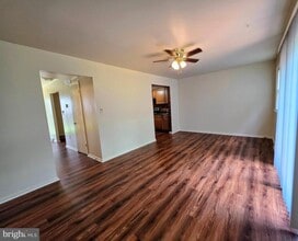 822 Calvert Towne Dr in Prince Frederick, MD - Building Photo - Building Photo