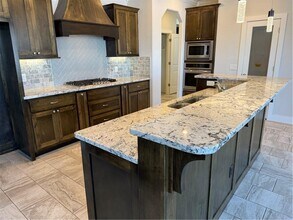 2202 NE Steinbeck Dr in Bentonville, AR - Building Photo - Building Photo