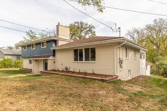 1520 Traver Rd in Ann Arbor, MI - Building Photo - Building Photo