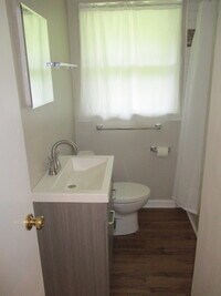 1270 Lawndale Ct photo'