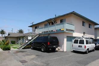 16652 Goldenwest St in Huntington Beach, CA - Building Photo - Building Photo