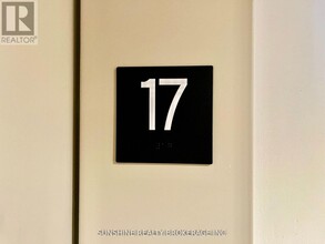 80 Queens Wharf Rd in Toronto, ON - Building Photo - Building Photo