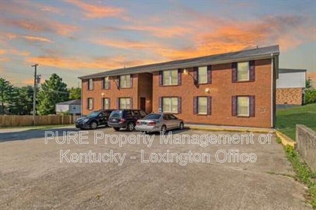 property at 1322 Chinook Trl