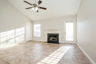 312 Sarna Dr in La Vergne, TN - Building Photo - Building Photo