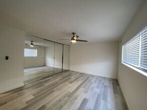 11763 Hamlin St in Los Angeles, CA - Building Photo - Building Photo