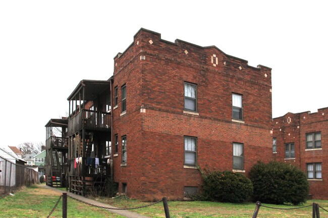 648-654 S Hecks Ln in Louisville, KY - Building Photo - Building Photo