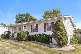 1010 Dewayne Dr in Florissant, MO - Building Photo - Building Photo