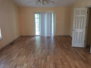 16017b S Radio Station Rd in Seneca, SC - Building Photo - Building Photo