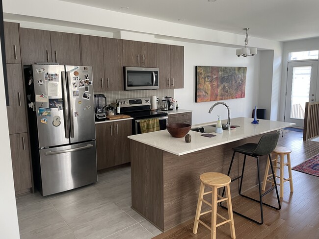 property at 287 Fountainhead Dr