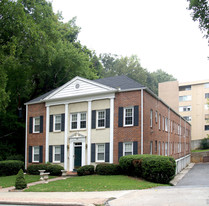 39 W Wesley Rd NW Apartments