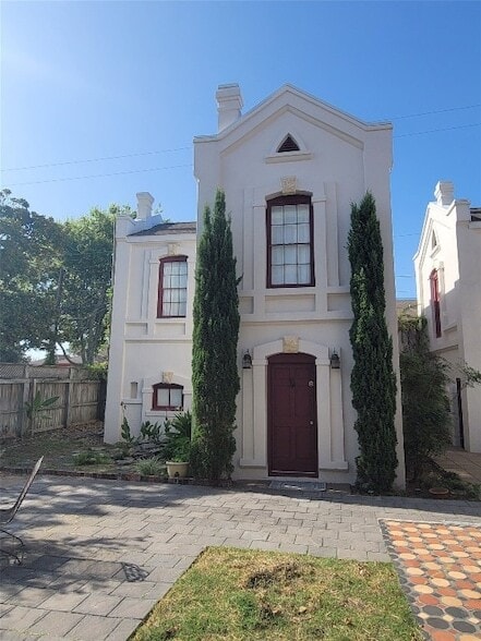 1407 Broadway Avenue J in Galveston, TX - Building Photo - Building Photo
