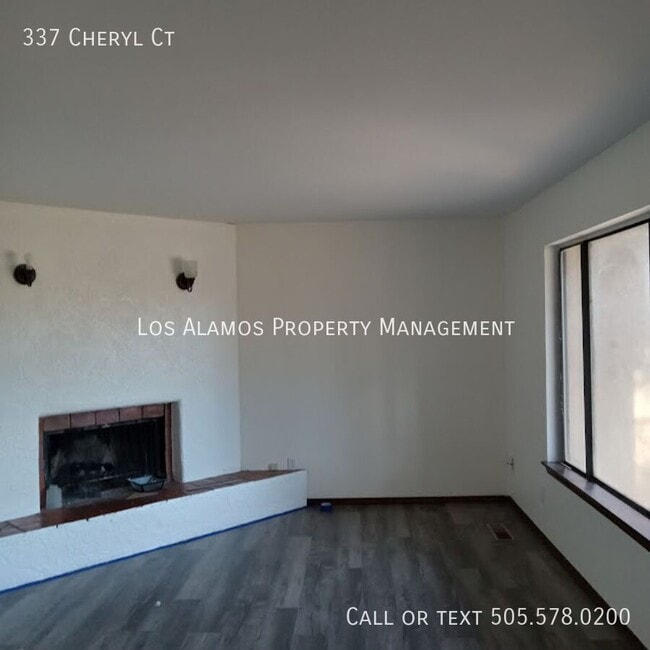 337 Cheryl Ct in White Rock, NM - Building Photo - Building Photo