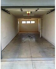 559 New Bern Station Ct, Unit 1015 in Charlotte, NC - Foto de edificio - Building Photo