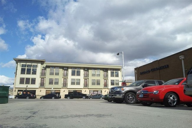 Hickory Street Lofts in Denton, TX - Building Photo - Building Photo