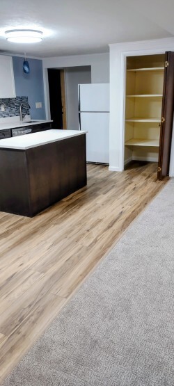 986 E 5550 S in Ogden, UT - Foto de edificio - Building Photo