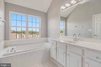 405 Hatchers Run Ct in Stafford, VA - Building Photo - Building Photo