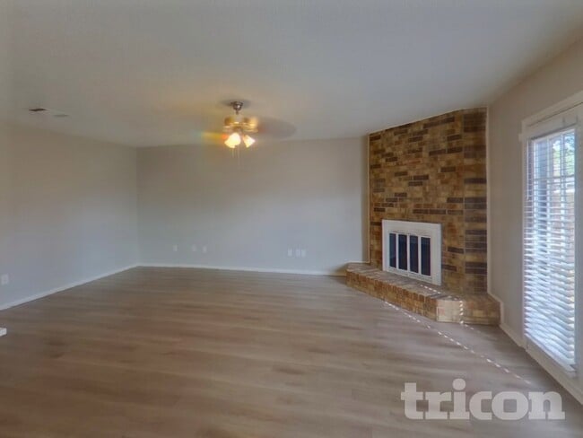 5915 Myers Rd in Arlington, TX - Building Photo - Building Photo