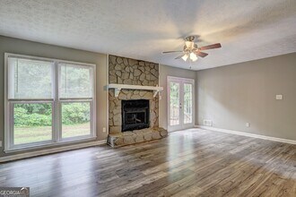 604 Cloudland Dr in Stockbridge, GA - Building Photo - Building Photo