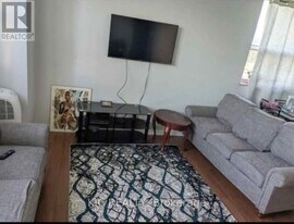 2645 Kipling Ave in Toronto, ON - Building Photo