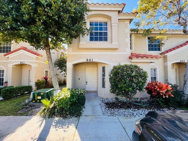 property at 861 Summit Lake Dr