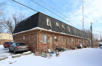 Riverview Apartments in Columbus, OH - Building Photo - Building Photo