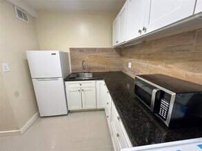 1101 NW 7th Ave in Fort Lauderdale, FL - Building Photo - Building Photo